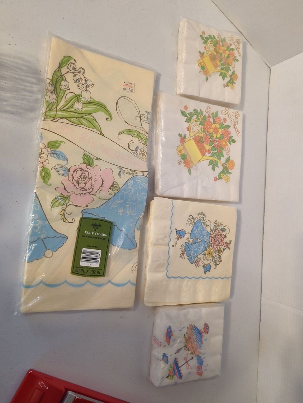 Vtg Lot of Wedding Shower Party Crepe Paper Napkins & Tablecloth 1940's